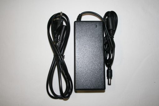 Toshiba-15V-5A-1